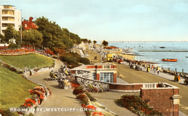 Westcliff Promenade Colour  Post card Copyright: William George