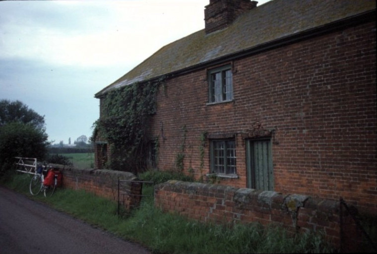 Tolleshunt Darcy Cottage June 1985 Copyright: Roger Payne