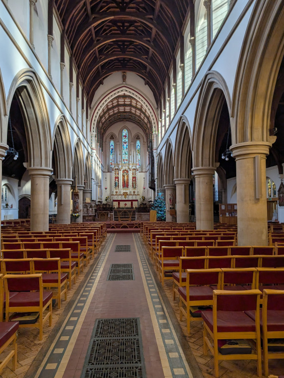 Brentwood St Thomas Church Interior look east 2 January 2025 Copyright: William George