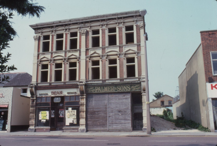 Building opposite Leigh Church August 1982 Copyright: Roger Payne