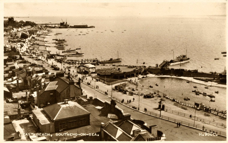 Southend on Sea East Beach Post Card Copyright: William George