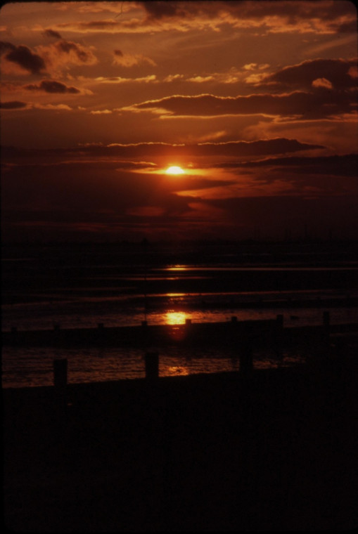 Leigh Sunset March 1982 Copyright: Roger Payne