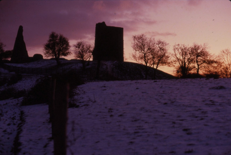 Hadleigh Castle Sunset January 1985 Copyright: Roger Payne