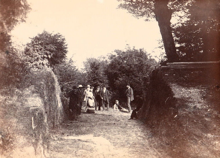 Ambresbury Banks Photograph of Excavation 1881 Copyright: William George