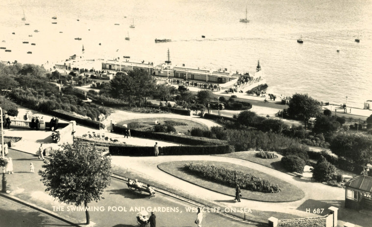 Westcliff on Sea Cliff Promenade and Bathing Pool Copyright: William George