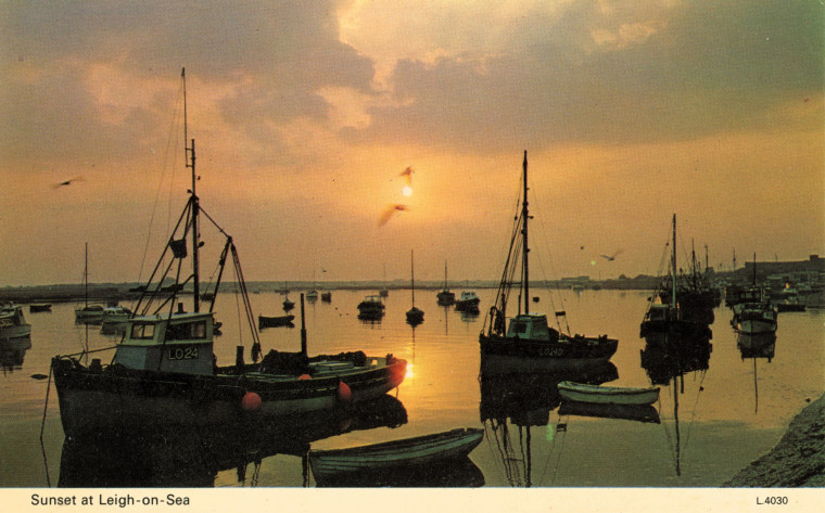 Leigh on Sea Sun Set Post Card Copyright: William George