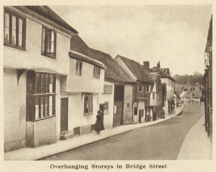 Saffron Walden Bridge Street Arthur Mee 1942 Copyright: Arthur Mee 1942