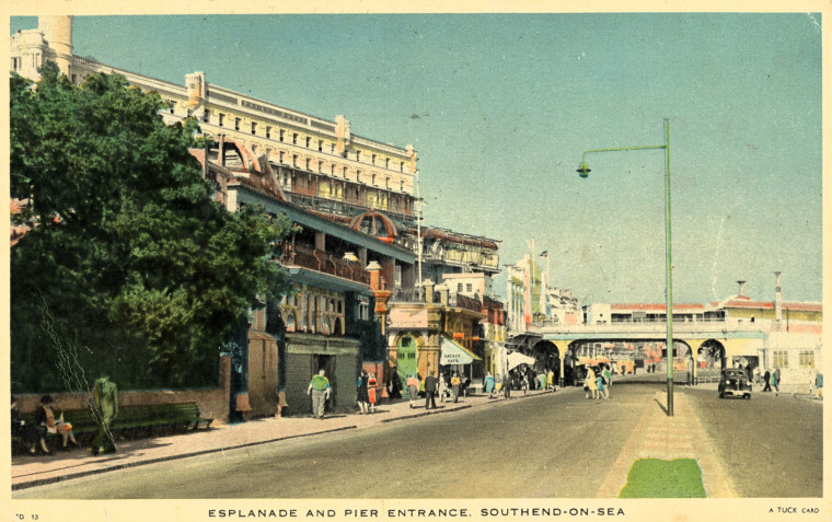 Southend Pier Entrance and Promenade Colour Post card Copyright: William George